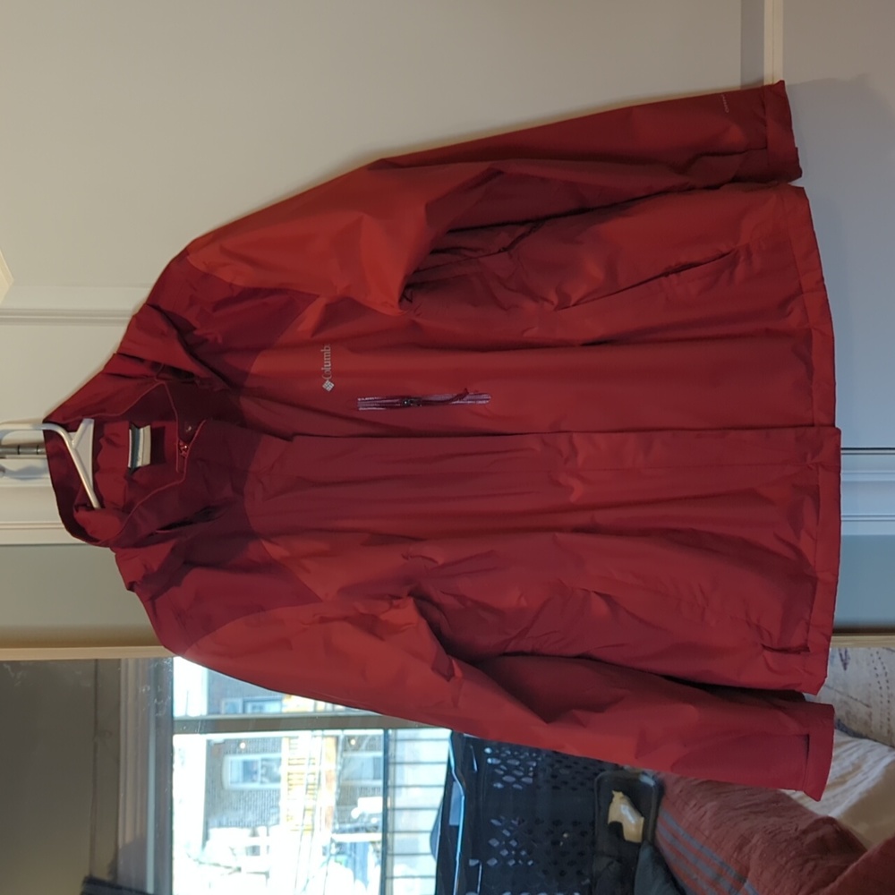 Columbia Women's Pouration Rain Jacket